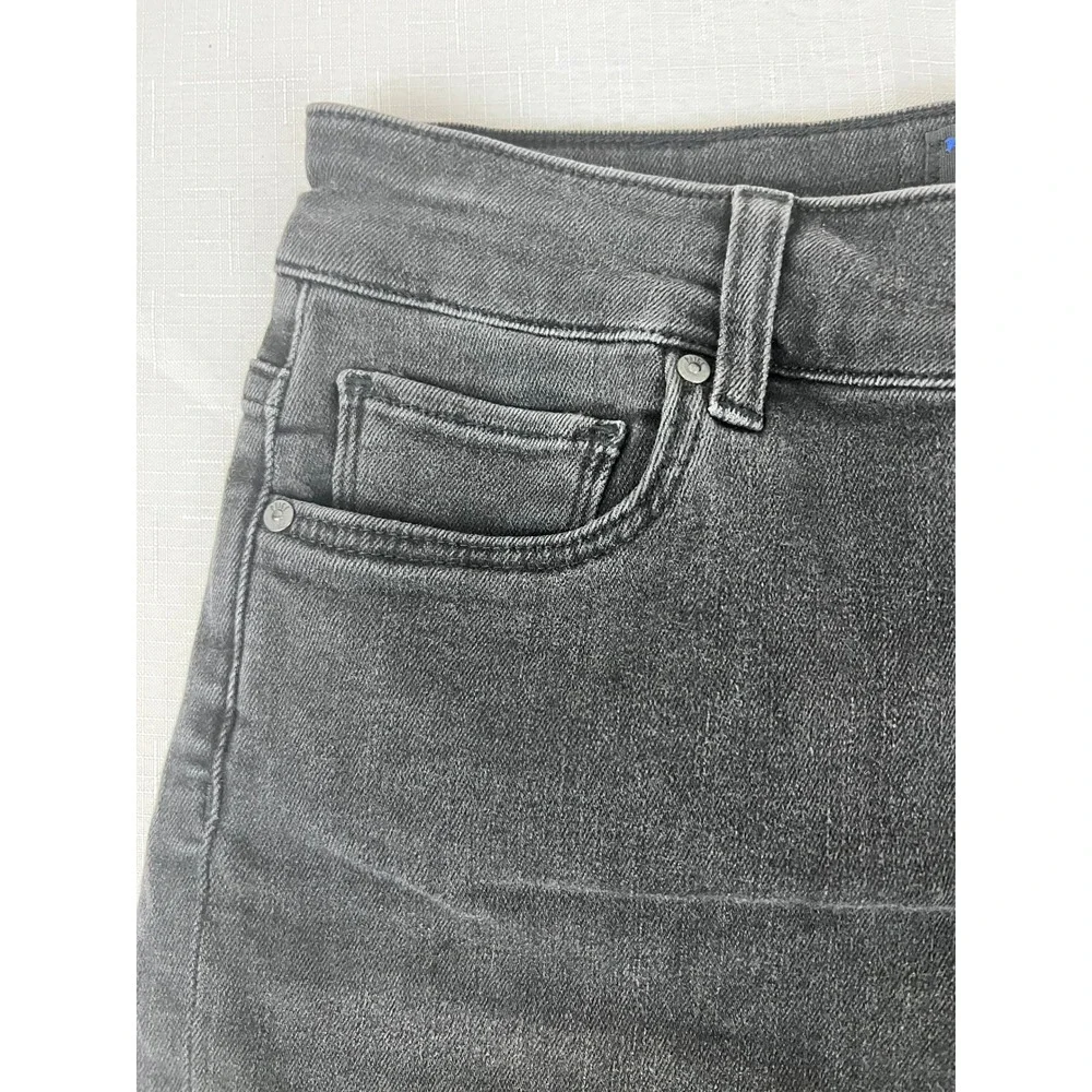 PAIGE Sarah Longline Short Women 26 Black Excellent Button Fly Raw Hem W7994